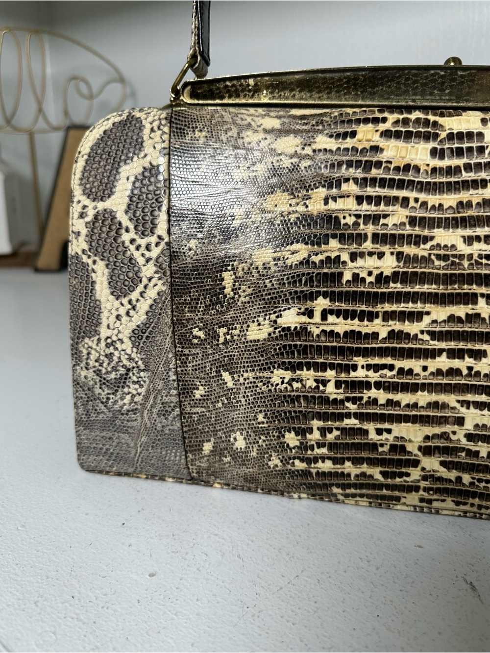 **SOLD**Vintage Genuine Snakeskin Handbag Exotic Leather Top Handle Structured - Picture 2 of 10